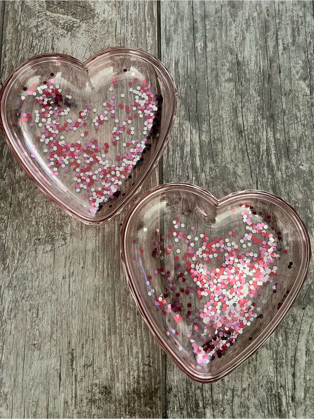 Pink Heart Acrylic Shaker Confetti Trays - Set of 2